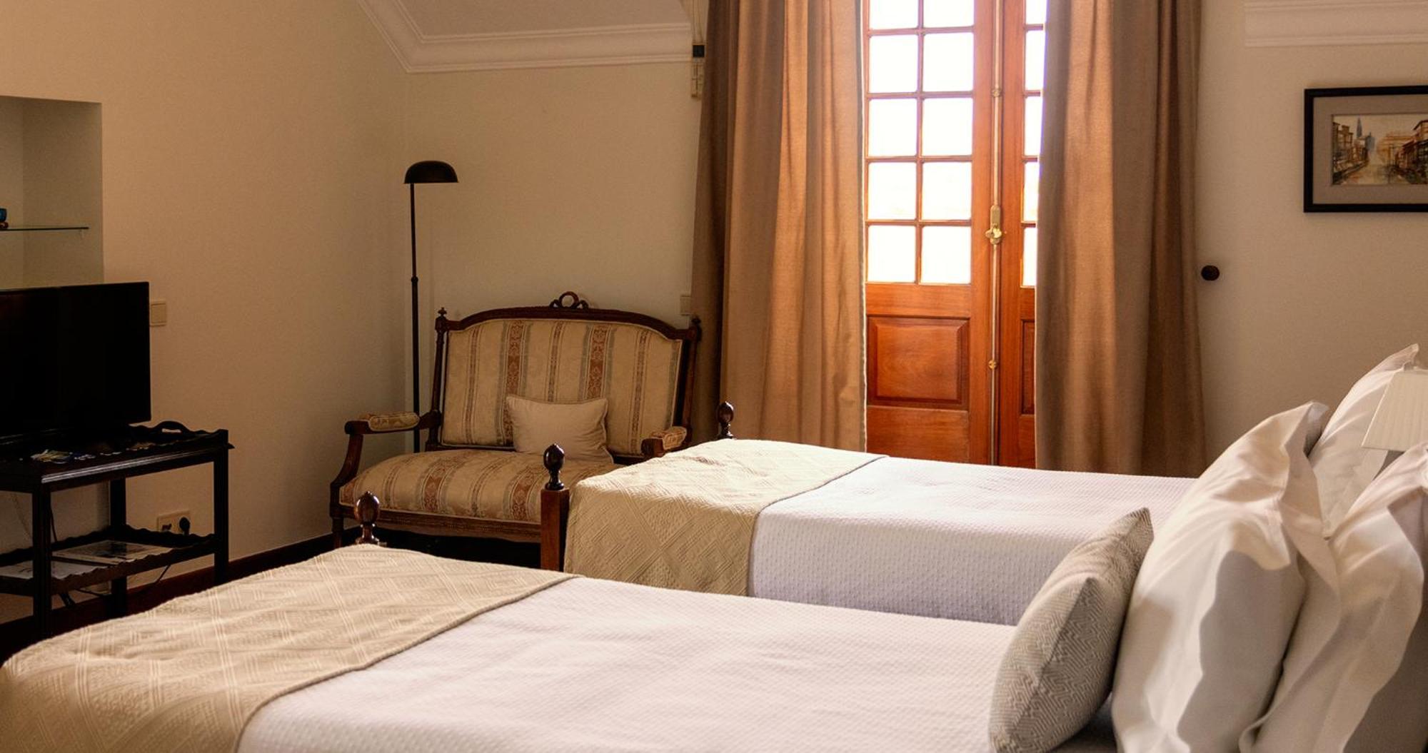 Quinta Da Nasce Agua Aparthotel Angra do Heroísmo Buitenkant foto