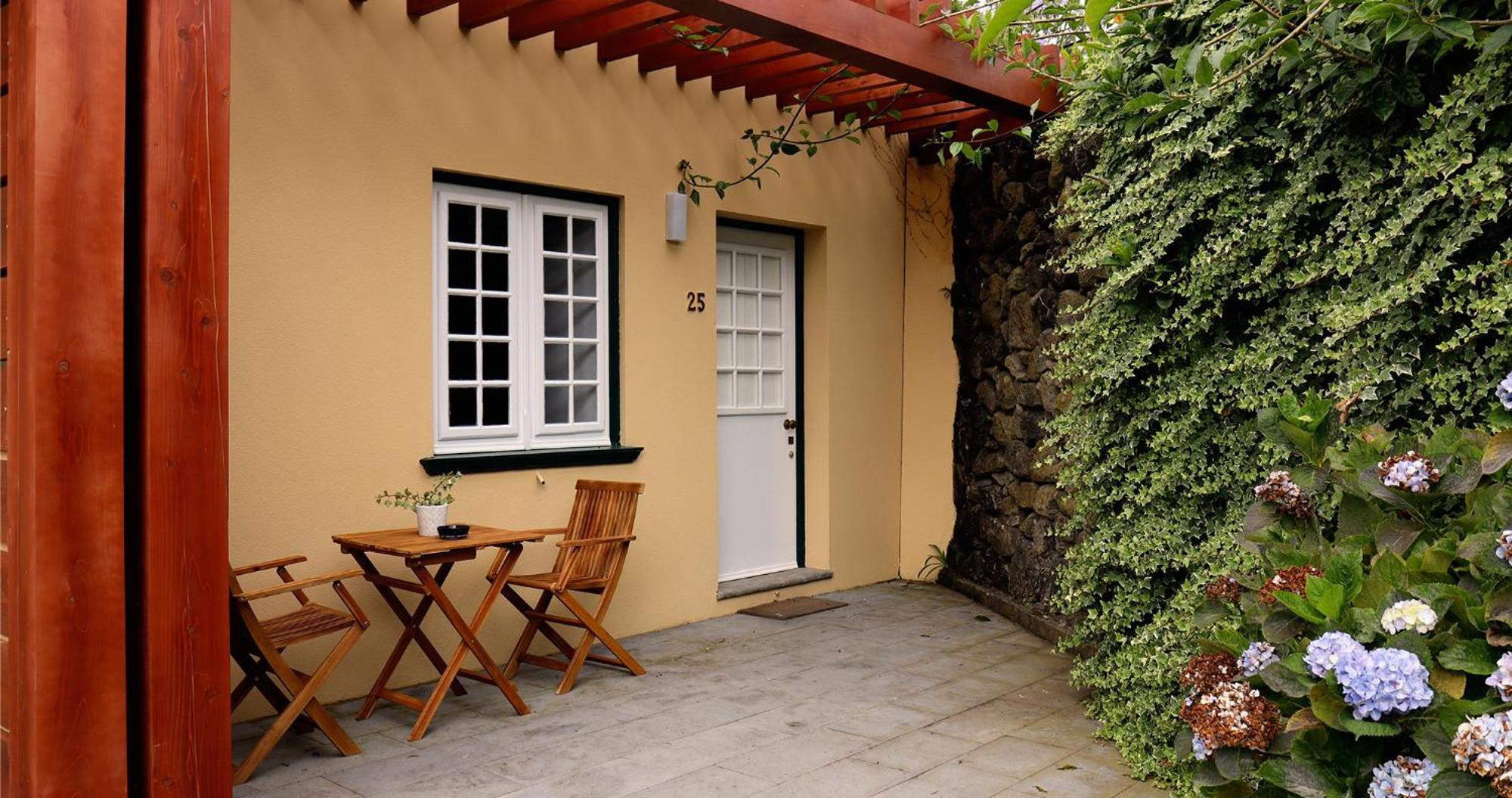 Quinta Da Nasce Agua Aparthotel Angra do Heroísmo Buitenkant foto